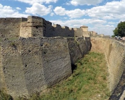 Пожилой мужчина свалился в ров Белгород-Днестровской крепости