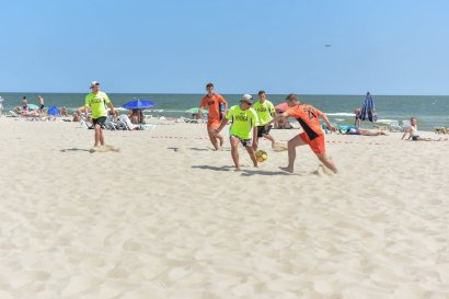 В Затоке прошли вторые ежегодные соревнования по пляжному футболу и волейболу «Летние игры»