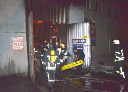  На пожаре в СТО пострадали спасатели ВИДЕО