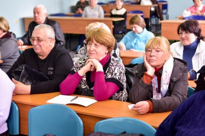 Возраст не помеха для новых знаний: в МГУ стартовал 22-й набор бесплатных компьютерных курсов