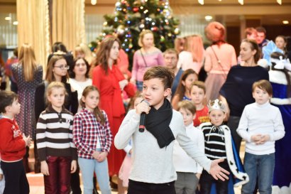 Детям из Одессы и переселенцам подарили новогоднюю сказку