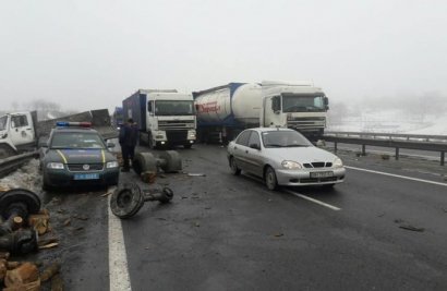 На трассе Одесса-Киев произошло ДТП с участием 8 автомобилей