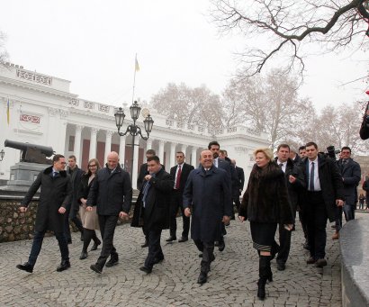 Глава МИД Турции прилетел в Одессу