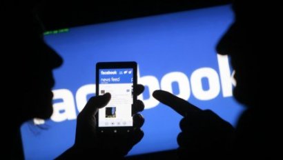 Facebook остановил всю политическую рекламу в Украине