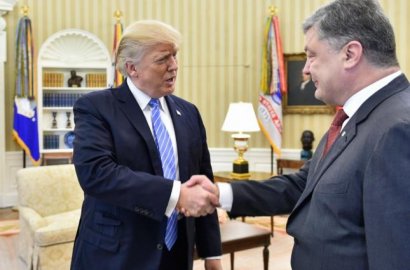 В США открыты уголовные дела против окружения Порошенко 