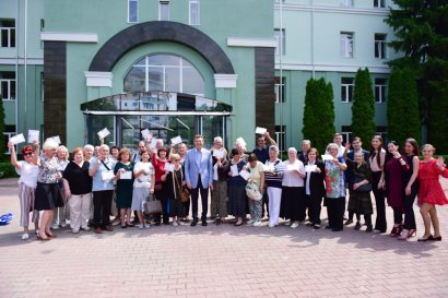 В Международном гуманитарном университете вручили дипломы выпускникам компьютерных курсов