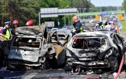 В Польше на автомагистрали столкнулось 7 автомобилей, погибли 6 человек