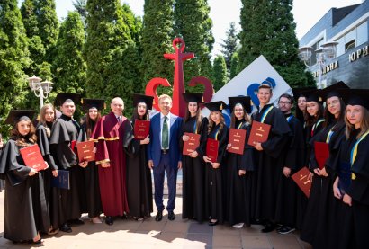 Выпускникам Национального университета «Одесская юридическая академия» вручили дипломы магистров