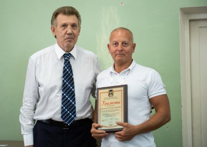 Сергей Кивалов поздравил медработников города с профессиональным праздником