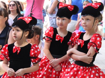 В Летнем театре (Городской сад) состоялся ежегодный городской праздник «День близнецов».