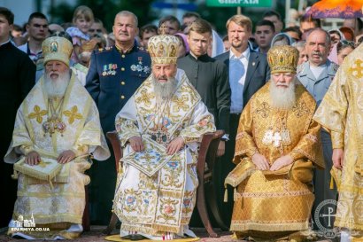 Митрополит Агафангел сослужил Блаженнейшему митрополиту Киевскому и всея Украины Онуфрию в день памяти святого равноапостольного князя Владимира (Видео)