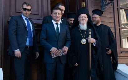 Зеленский на встрече с Варфоломеем заявил, что "будет защищать независимость церкви"