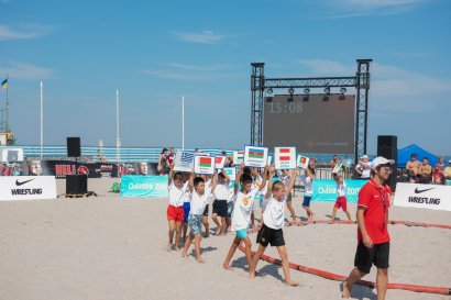 В Одессе впервые в Украине прошли соревнования по пляжной  борьбе мирового уровня