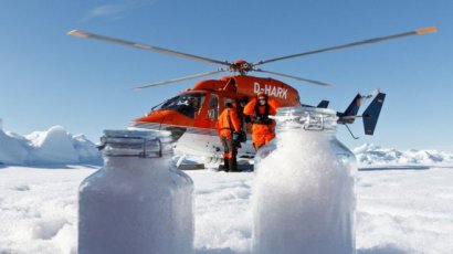 В Арктике вместе со снегом выпадают частицы пластика, - ученые