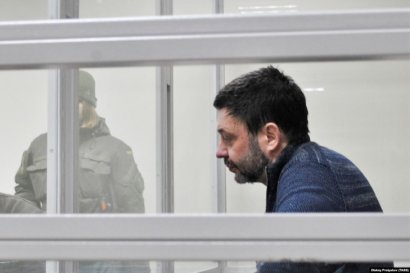 Суд в Киеве освободил Кирилла Вышинского