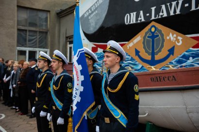 В Морском училище №3 Одесской Юракадемии прошло торжественное посвящение в курсанты