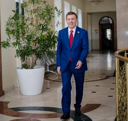 Сергей Кивалов поздравил украинских адвокатов с профессиональным праздником
