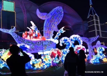 Китай: пестрые фонари для встречи праздника Весны