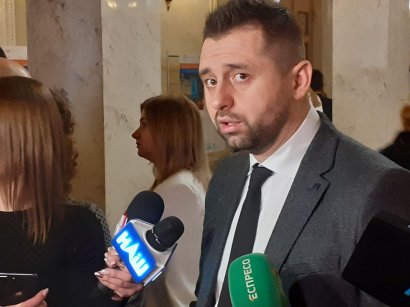 Депутатам не будут повышать зарплаты до 100 тысяч гривен