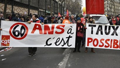 Во Франции противники пенсионной реформы объявили "чёрную пятницу"