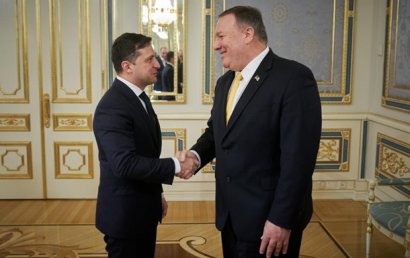 Зеленский и Помпео обсудили Донбасс и инвестиции