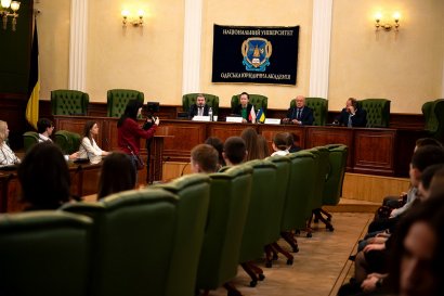 Одесскую Юракадемию посетили депутат Европарламента и член Постоянного арбитражного суда (Гаага)