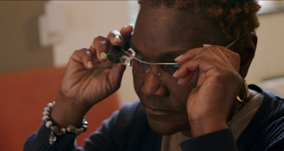 Смарт-очки Google Glass адаптировали для слепых и слабовидящих