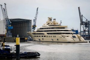Суперъяхта Усманова "Dilbar" с июня 2026 года не подпадает под санкции ЕС